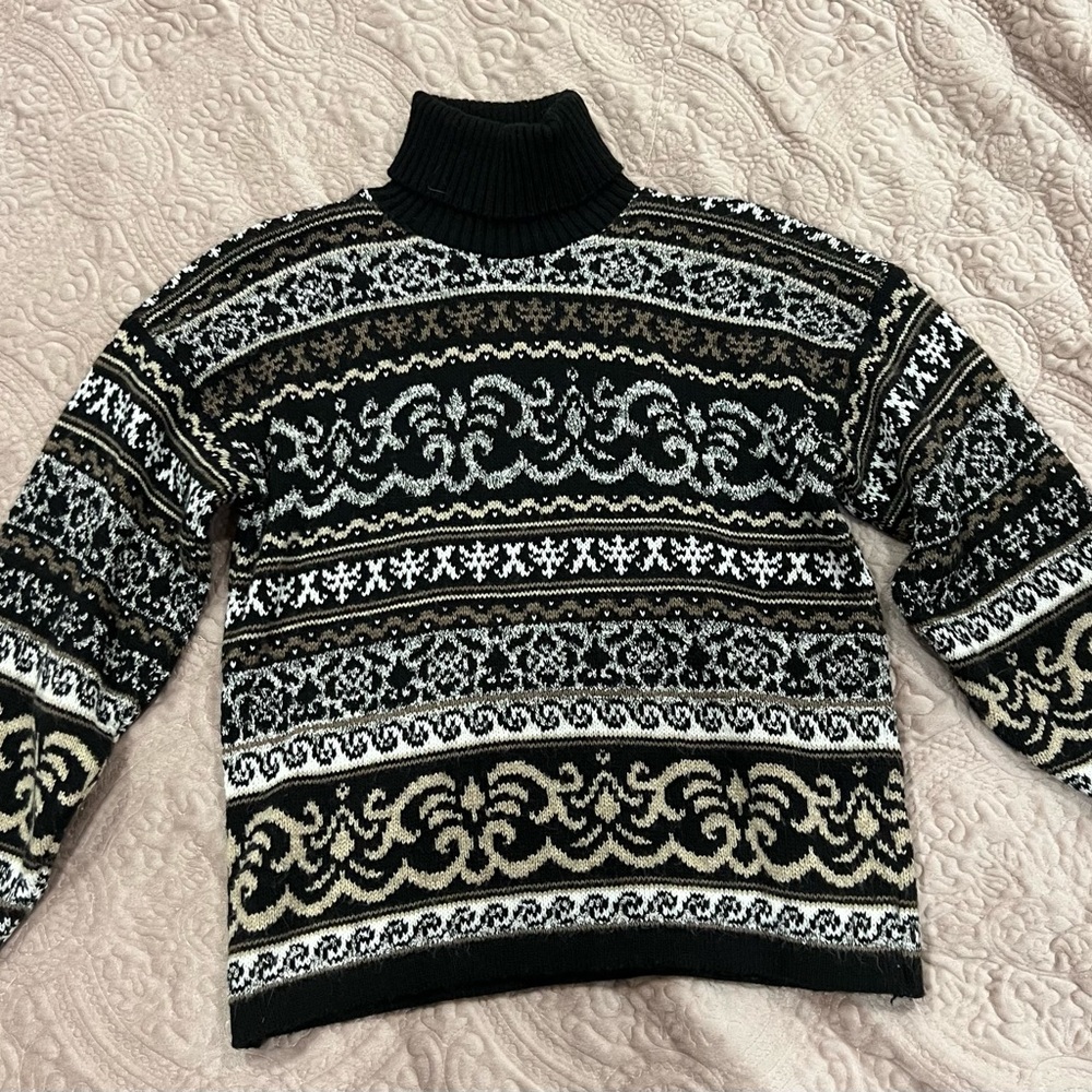 Vintage baroque printed turtleneck sweater